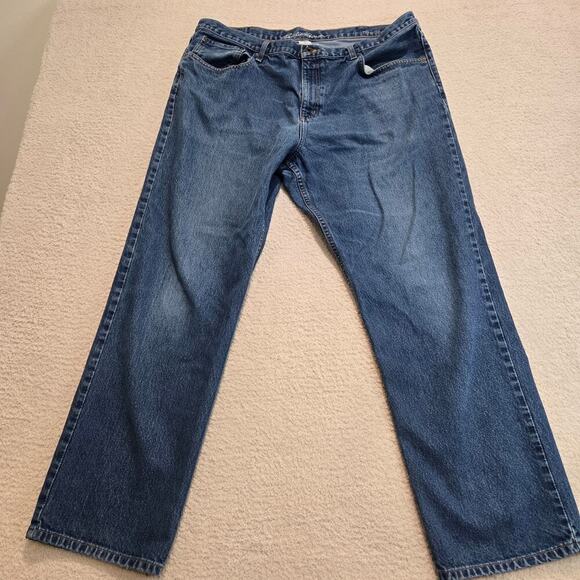 Eddie Bauer Jeans Traditional Fit Men's Size 42x32 - Picture 1 of 12
